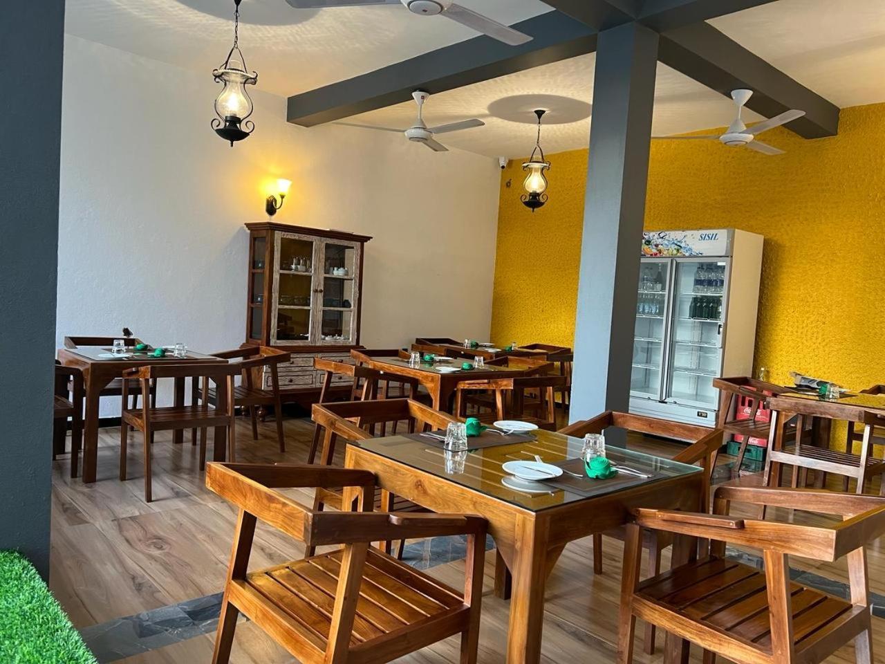 Mama'S Boutique Beach Hotel Negombo Kültér fotó